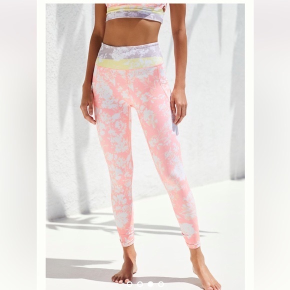 Free People Pants - FREE PEOPLE MOVEMENT Wave Rider High Rise Leggings Crop Ankle Peach Horizon M
